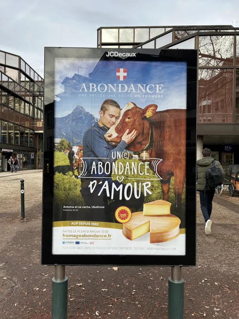 French billboard advertisement for Abondance cheese