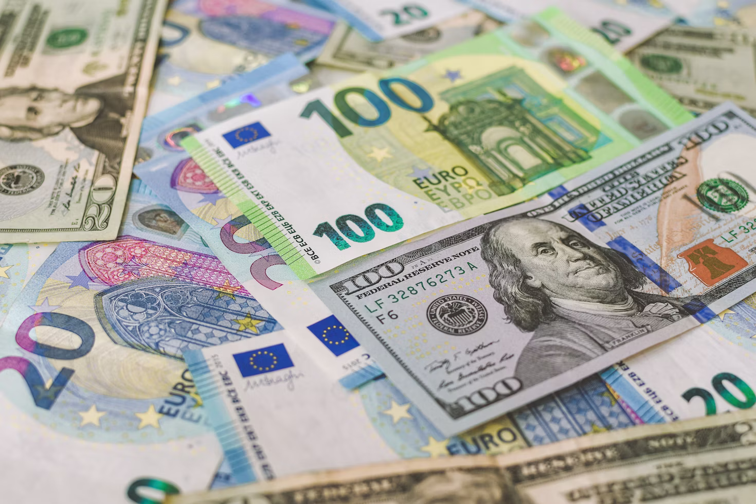 Dollars to Euros: How to Fund Your Life in France